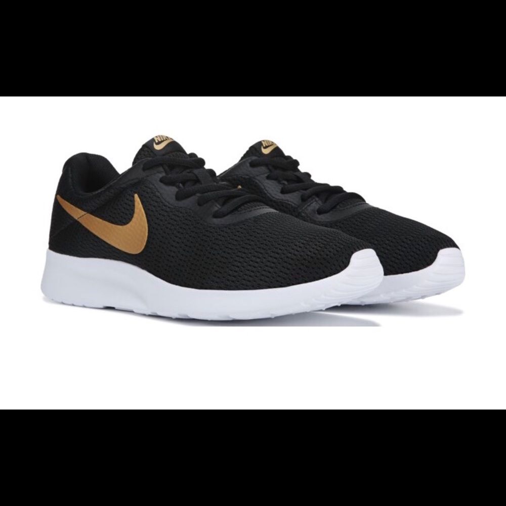 Nike tanjun *NEW* women’s